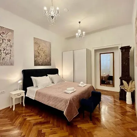 Lux Apartmans *