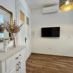 Lux Apartmans Apartamento *