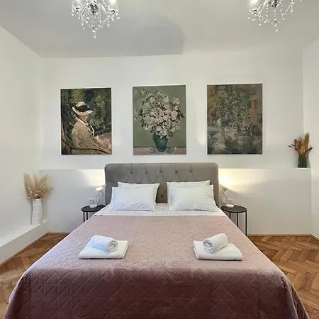 Apartamento Lux Apartmans