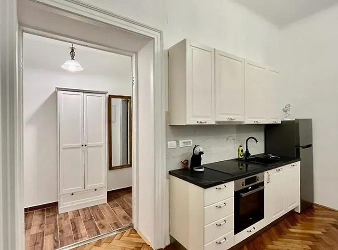 Lux Apartmans Lejlighed *