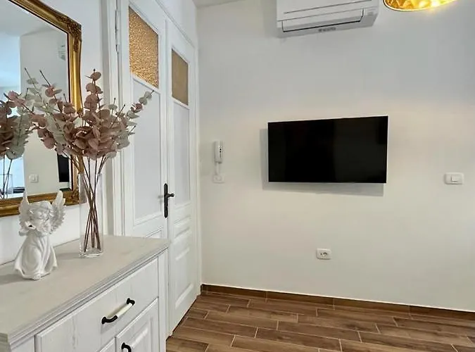 Lux Apartmans Apartman *